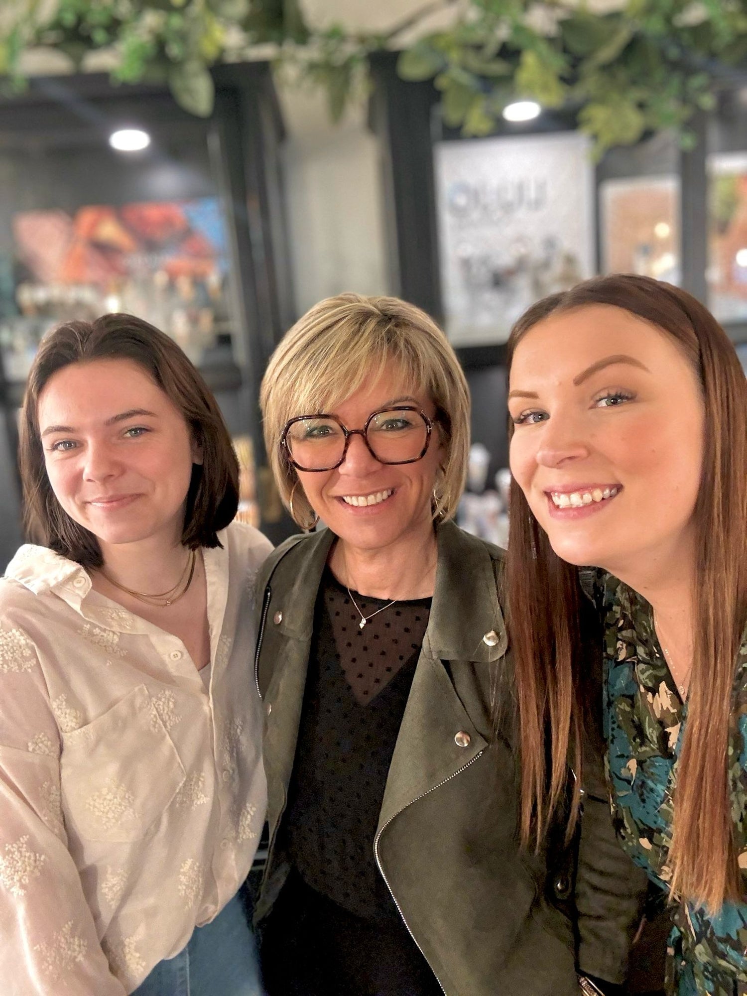 photo de l'équipe Lulu.mAdi avec Céline, Mathilde et Noémie